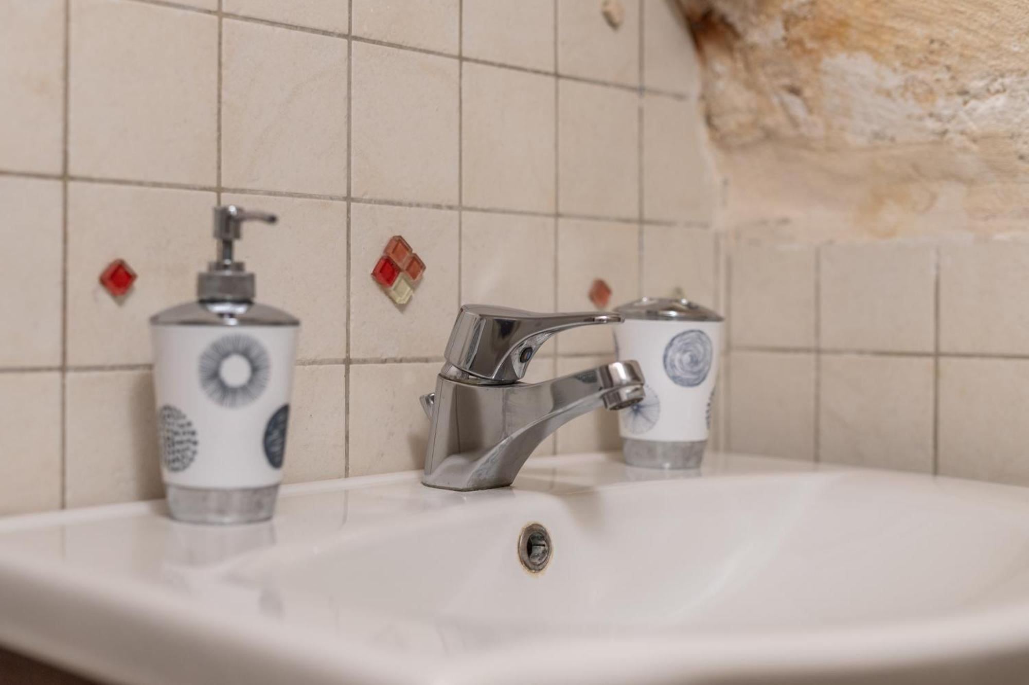 הוילה מרטינה פרנקה Profumo Di Pietra מראה חיצוני תמונה